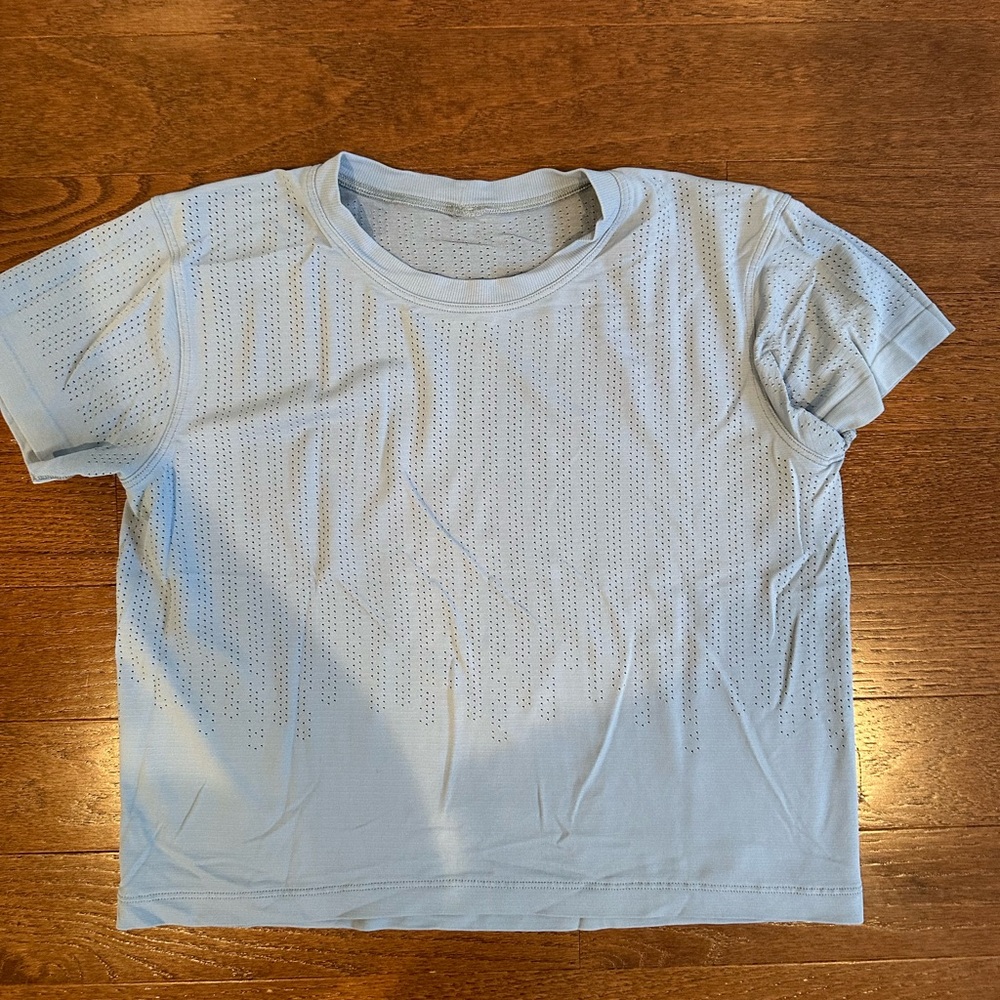 Lululemon shirt in blue